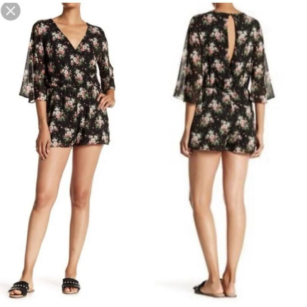 Everly Bell Sleeve Floral Plunge Wrap Front V-Neck Romper Black Size Small